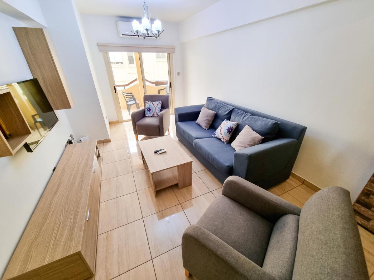 Sunbay City Rooms Larnaca Eksteriør billede